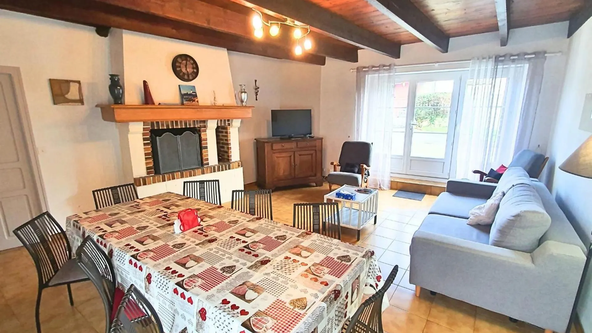 度假居 滨海勒维维耶Quiet And Charming House Close To The Sea别墅 法国